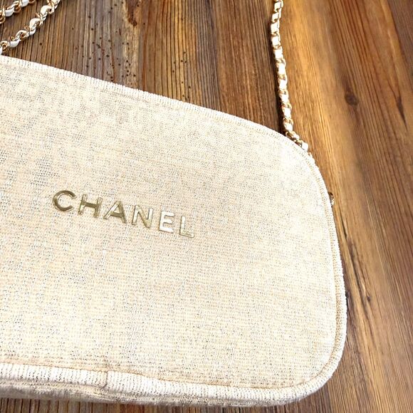 CHANEL Beauté Authentic VIP Makeup Pouch Mini Crossbody Bag w/Gold Chain Strap - Picture 7 of 12